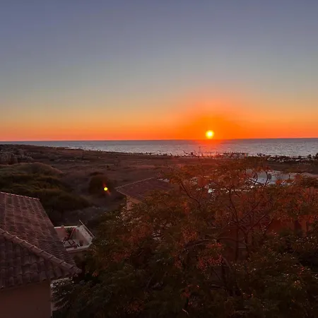 Lighthouse Bay * Пафос